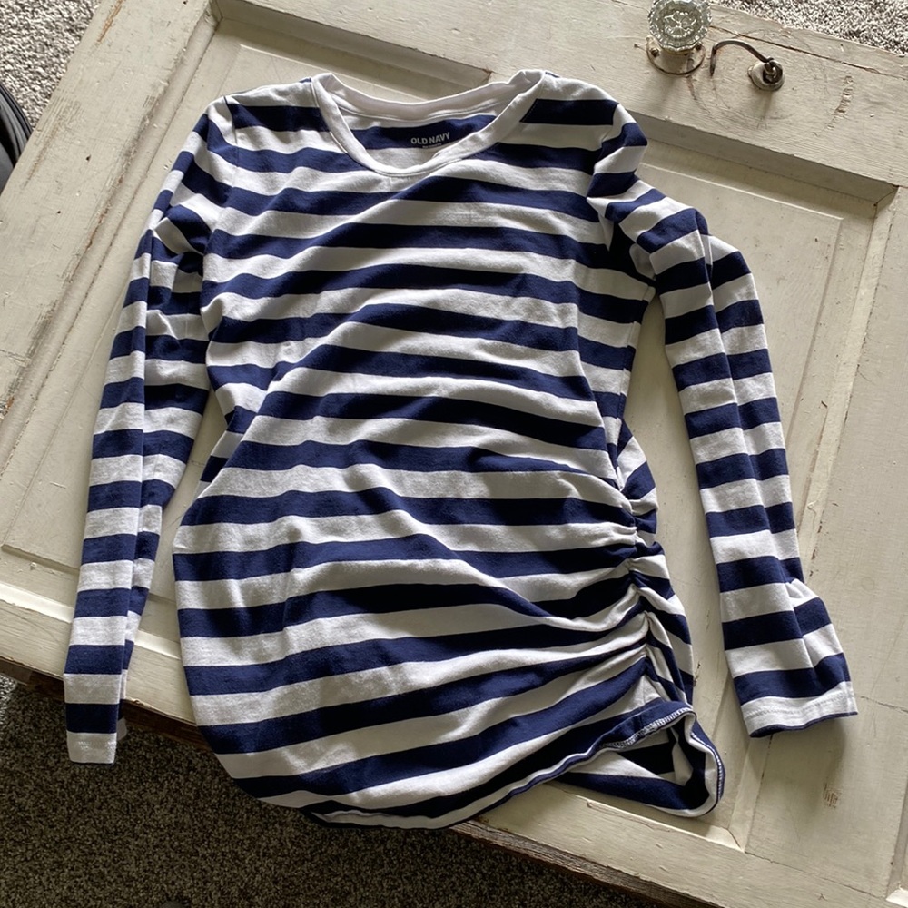 Old navy maternity white and navy long sleeved striped shirt
